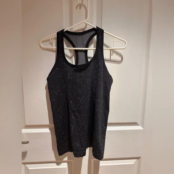 Lululemon Swiftly Tech Racerback (Size 6) - Picture 3 of 4
